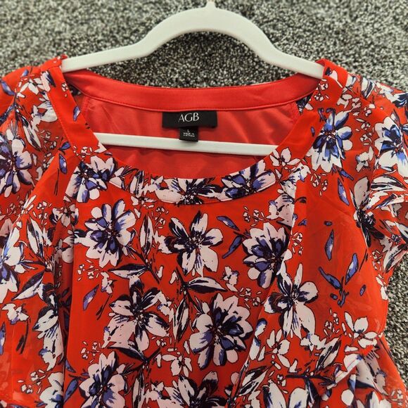 AGB Large Multicolor Red Blue Floral NWT Short Sleeve Blouse - Picture 4 of 9